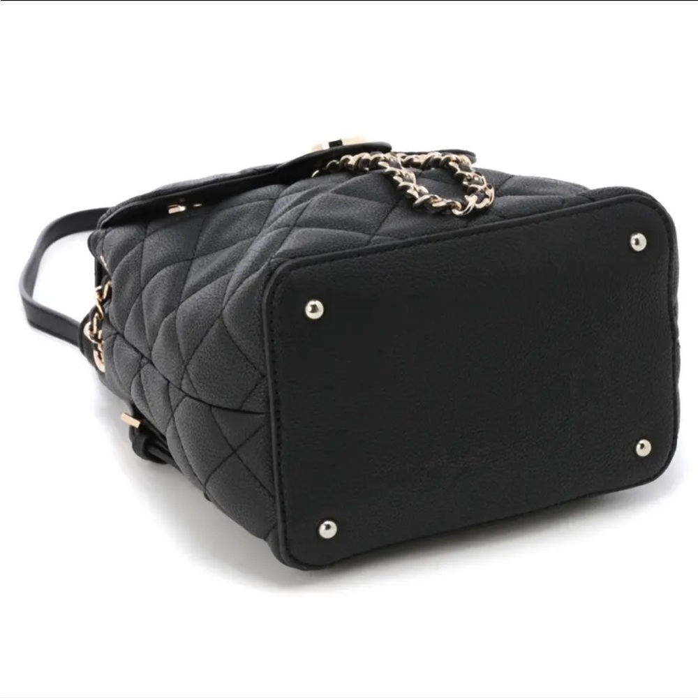 Hard 2 Find Black Leather Gillian Flap Guess Quilted Backpack Urban Spirit GG - Picture 11 of 16